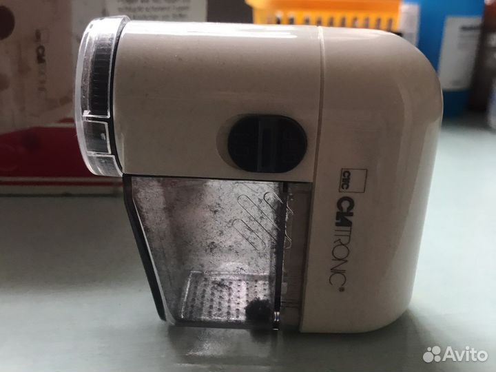 Машинка для удаления катышков