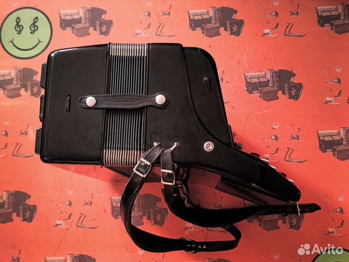 Баян Weltmeister Grandina в футляре