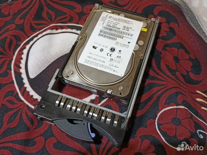 Серверный жесткий диск IBM 40K1023 73.4GB