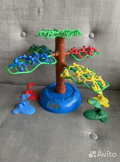 Настольная детская игра лягушки