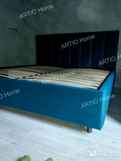 Кровать с изголовьем