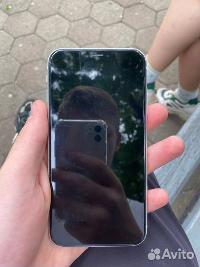 Телефон iPhone xr