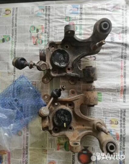 Задний кулак Hyundai Sonata NF 2008 г. в