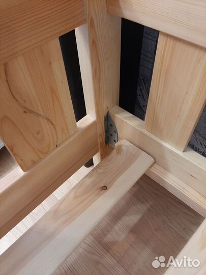 Детская кроватка с матрасом