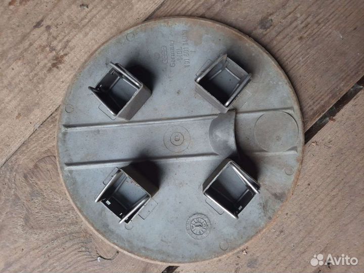 Колпак ступицы крышка Volkswagen Golf 2