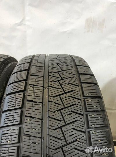 Pirelli Ice Asimmetrico 215/55 R16 100Z