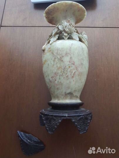 Старинная ваза