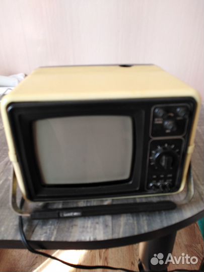 Телевизор ламповый СССР Шилялис
