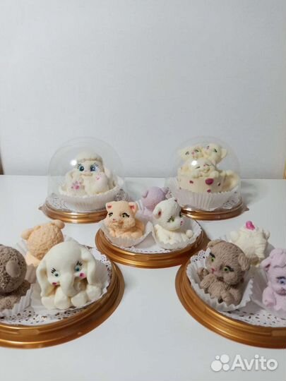 Шоколадные фигурки, сладкий подарок