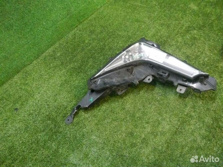 Фара противотуманная левая/дхо Lexus LX570