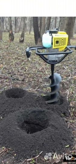 Бурение лунок под столбы