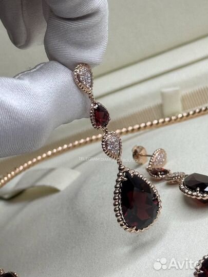 Серьги boucheron boheme розовое золото 750