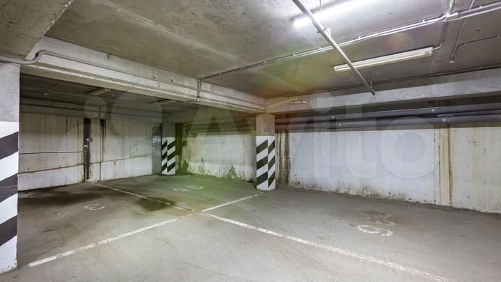 Машиноместо, 30 м²