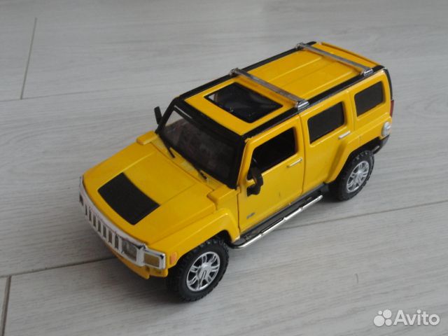 MSZ 1:24 Hummer H3 желтая свет звук