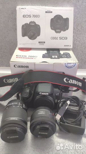 Зеркальная фотокамераCanon EOS 700D + Портретник