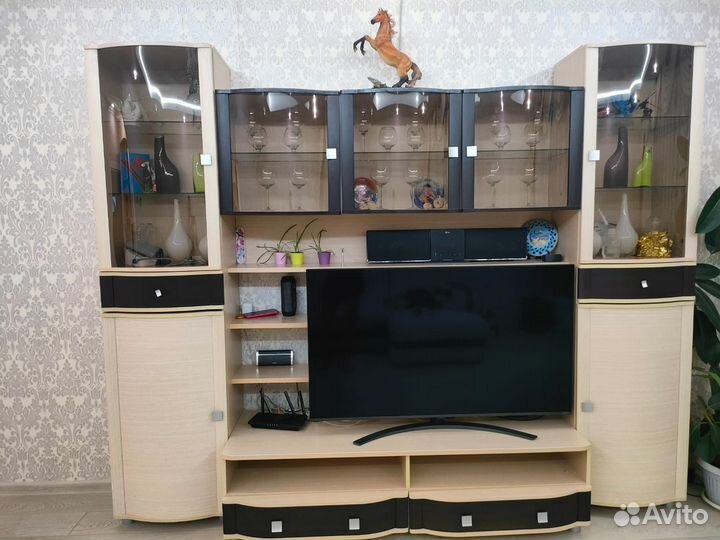 Стенка в гостиную