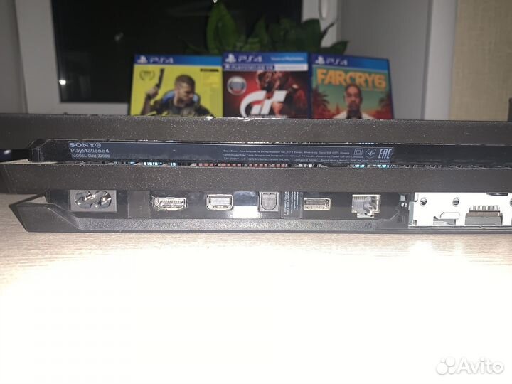 Sony playstation 4 pro 1tb