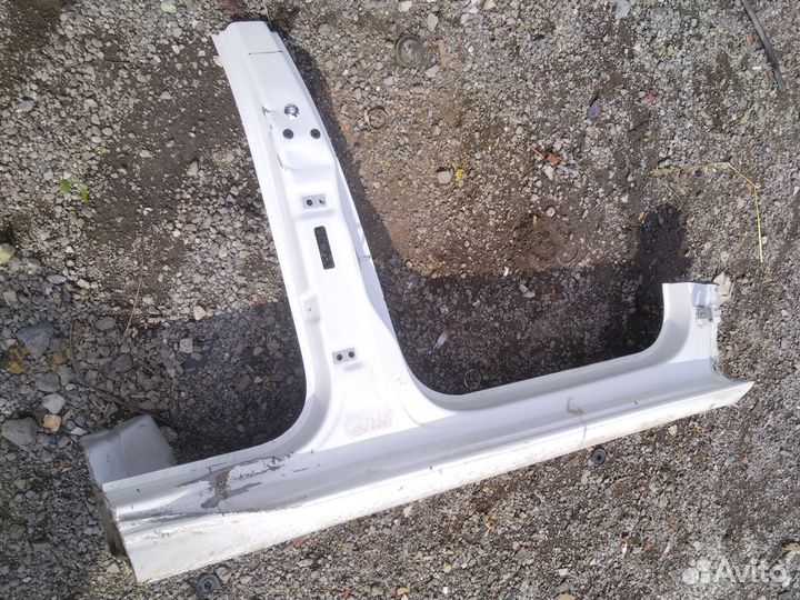 Стойка кузова volkswagen polo mk 6 правая