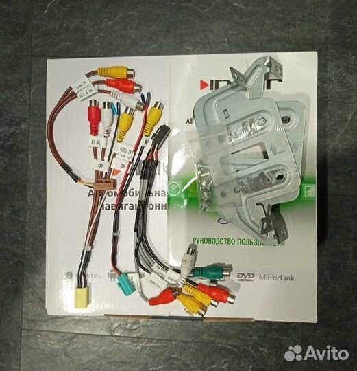 Автопроигрыватель Incar AHR-7580