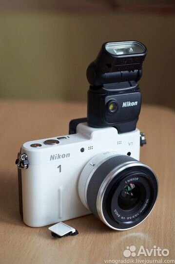 Фотокамера Nikon 1 V1 Kit