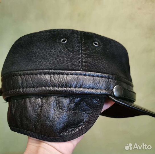 Мужская утеплённая демисезонная кожаная кепка