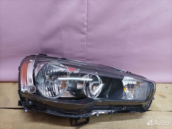 Фара правая Mitsubishi Lancer 10 2007