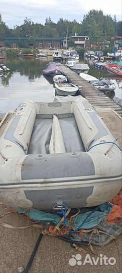 Лодка пвх 4,2 м