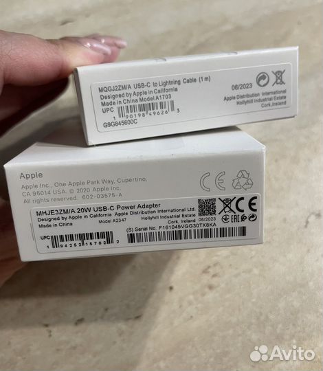Зарядка на iPhone оригинал