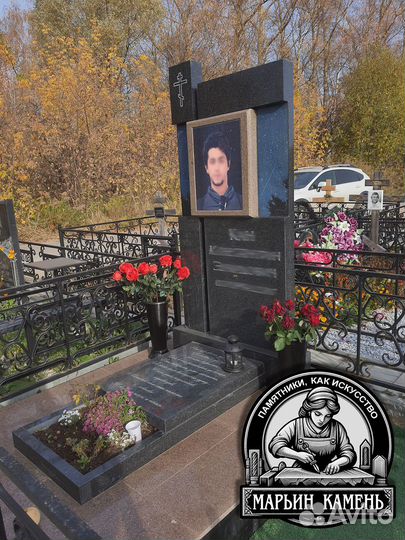 Памятники из карельского гранита. Эксклюзив