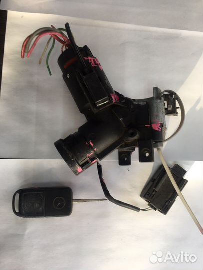 Замок зажигания Mercedes ML 1635454032