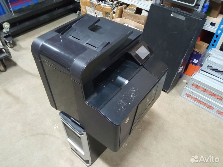 Цветной принтер HP Laserjet 200 color MFP m276n