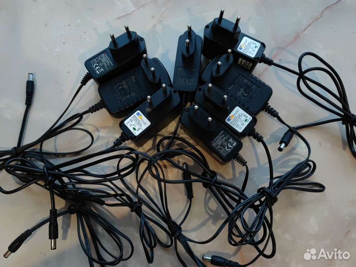 Блок питания 12v 2a для ресиверов Триколор и пр