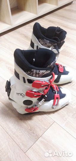 Ботинки для сноуборда спортивные Deeluxe track225