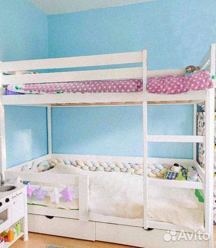 Кровать из натурального дерева двухъярусная 