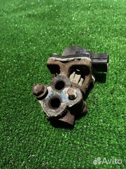 Клапан (егр ) egr Сузуки гранд Витара 2.0 2.5 2.7