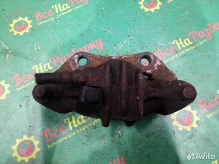 Суппорт передний правый Peugeot 206