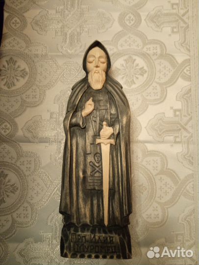 Фигурки из дерева свят. прп. Илии Муромца