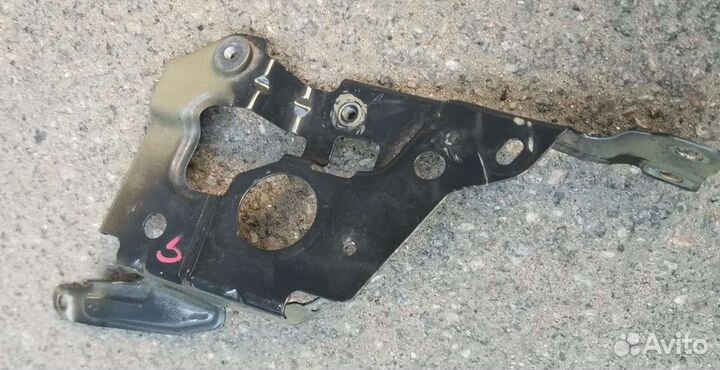 Bmw G20 кронштейн левого крыла передний