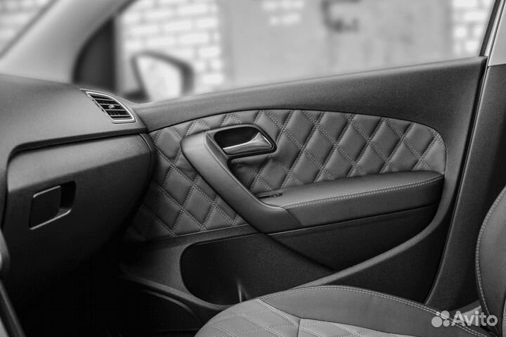 Чехлы на Volkswagen Polo 5