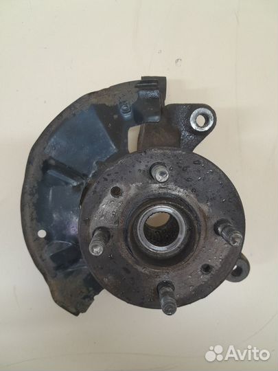 Кулак поворотный передний правый Kia Spectra 2001