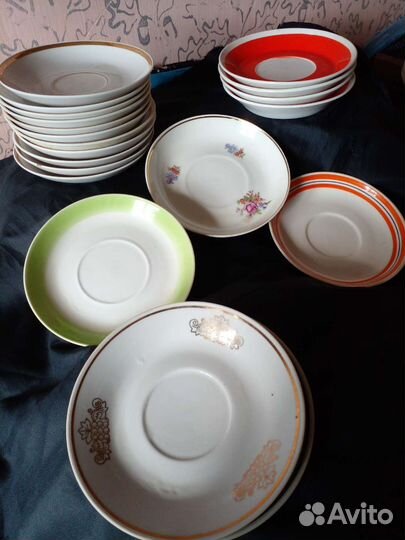 Чайные блюдца