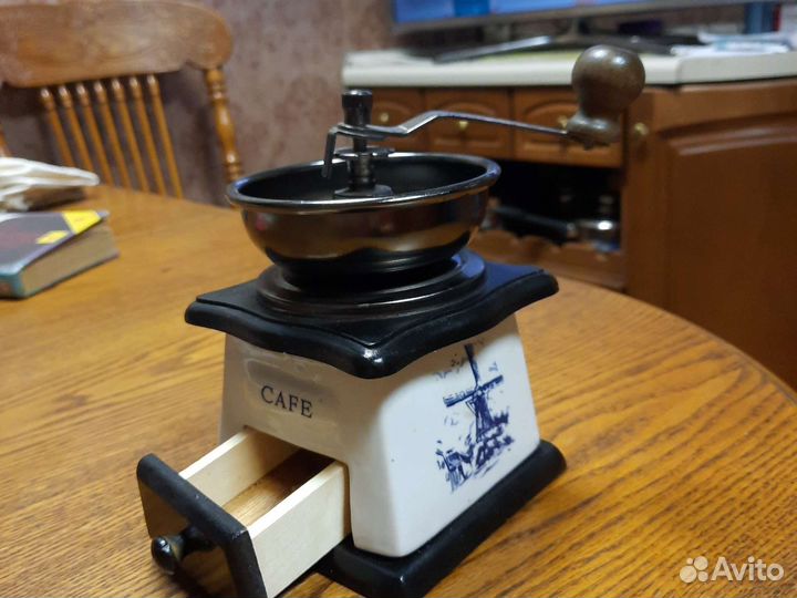 Ручная мельница для кофе