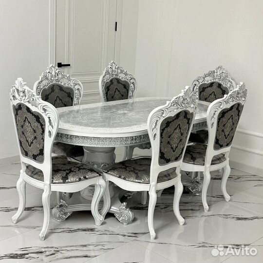Комплект стол и стулья