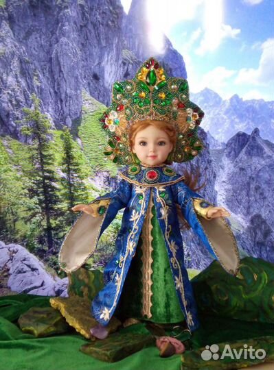 Русский народный костюм для куклы Паола Рейна