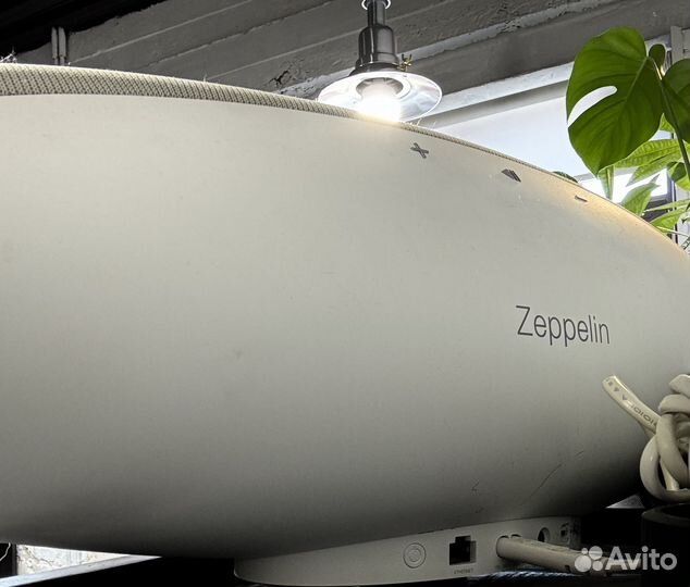 Аудио Колонка Bowers & Wilkins Zeppelin White