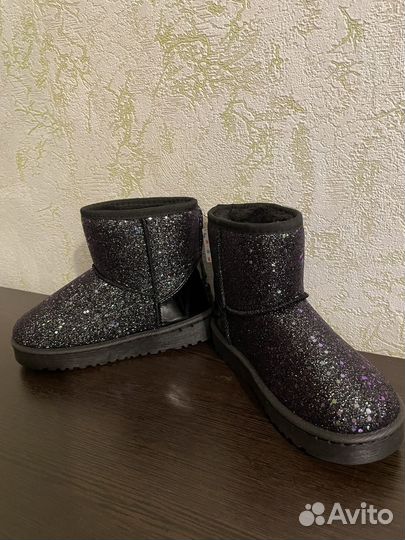 Угги для девочки новые