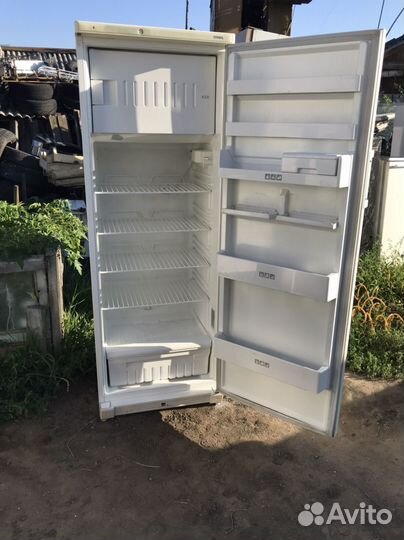 Холодильник Stinol