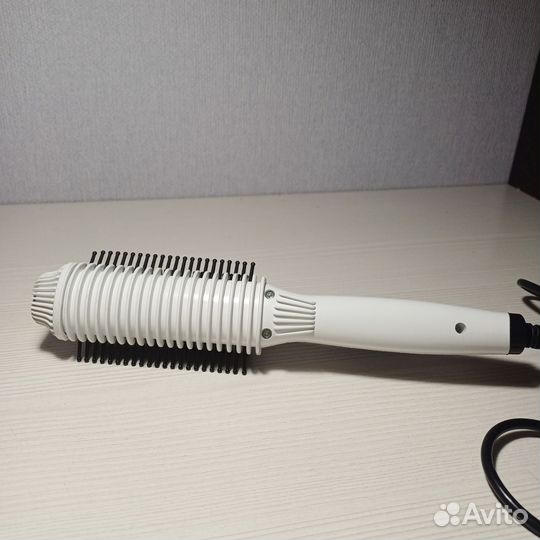 Расческа-выпрямитель/утяжок для волос