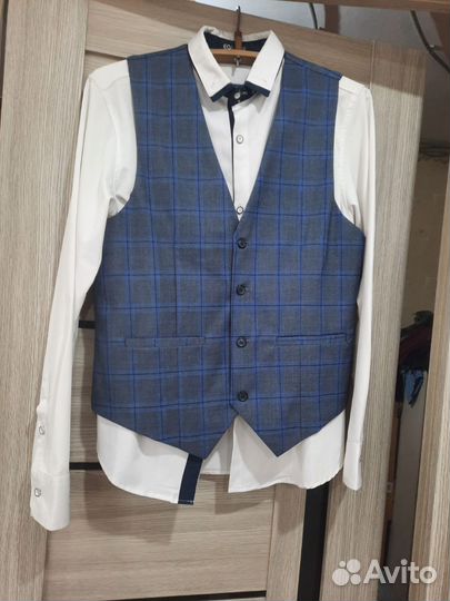 Мужской костюм тройка