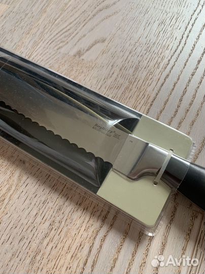 Нож для хлеба новый berghoff 20 см